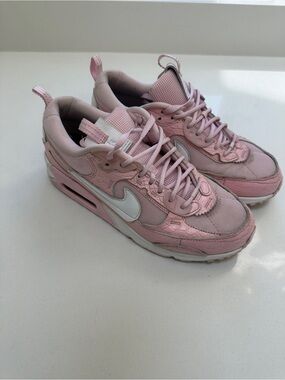 Nike By You (Nike iD) Air Max Pink Croc Sneakers | Women’s Size 8